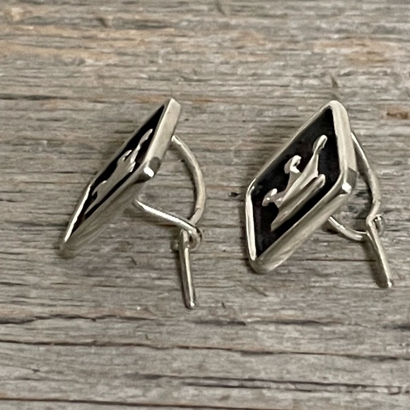 Handmade crown sterling silver earrings - Picture 2 of 4